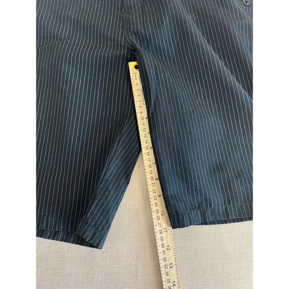 Quiksilver Mens Black Pinstripe Walk Shorts Size 36 L104230 Casual Skateboard - Picture 5 of 7